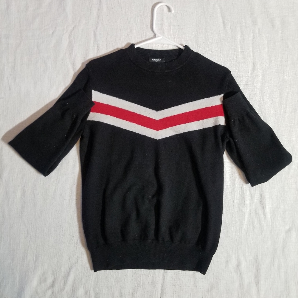 ◇RED STRIPED V NECK◇